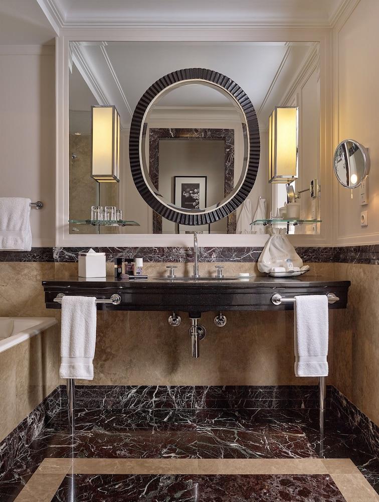 Hotel Four Seasons Gresham Palace 5*