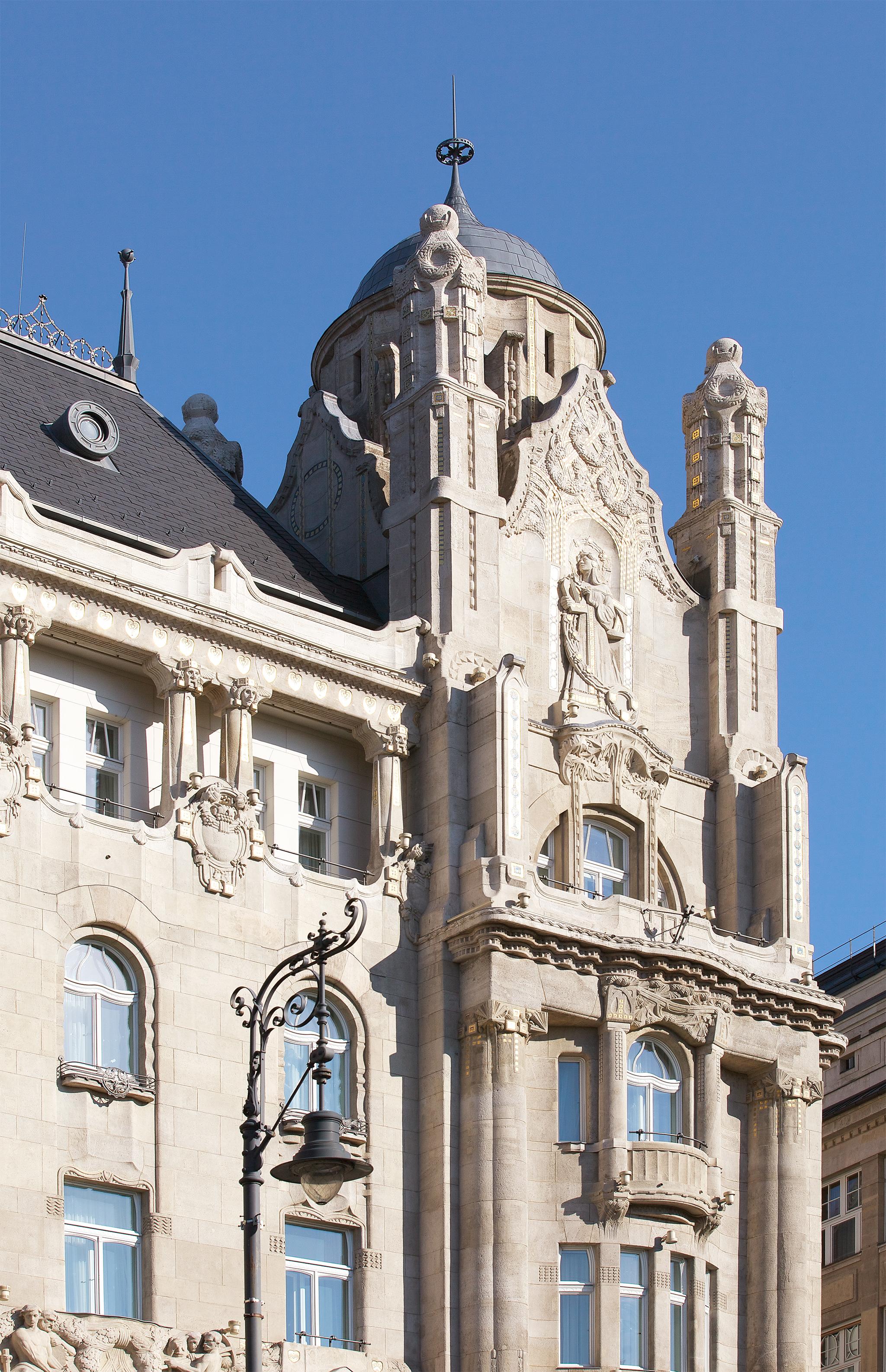 Four Seasons Gresham Palace Hotel
