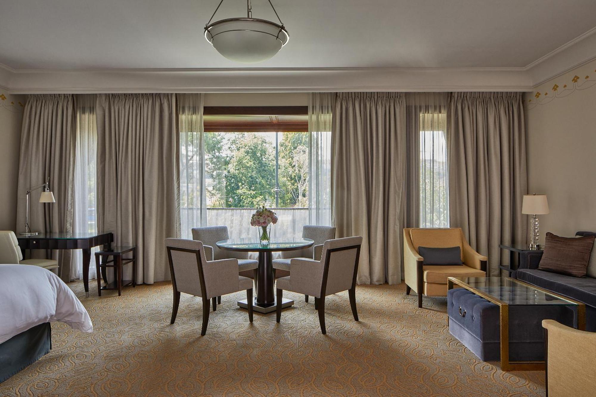 Four Seasons Gresham Palace Hotel