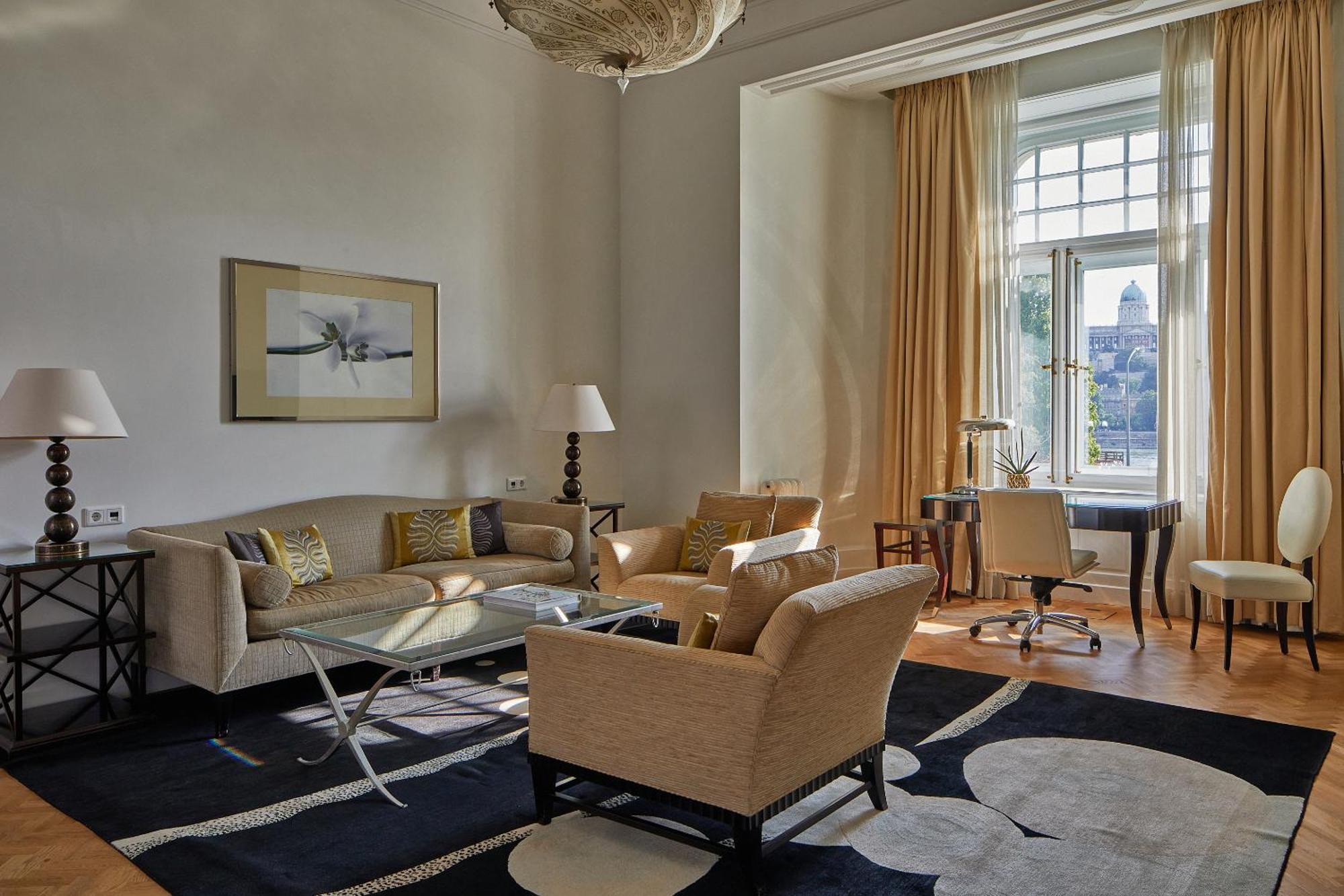 Four Seasons Gresham Palace Hotel 5*